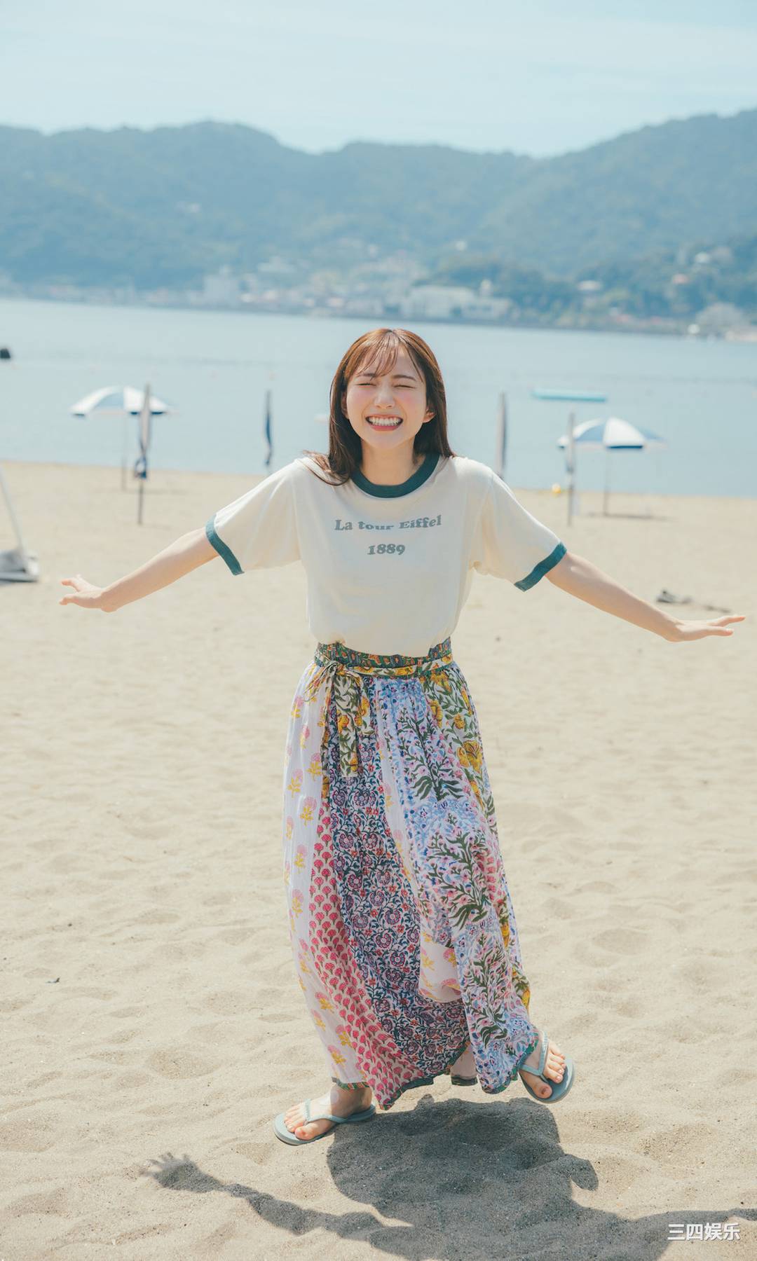 青山渚写真集《夏休みは終わらない。》高清全本