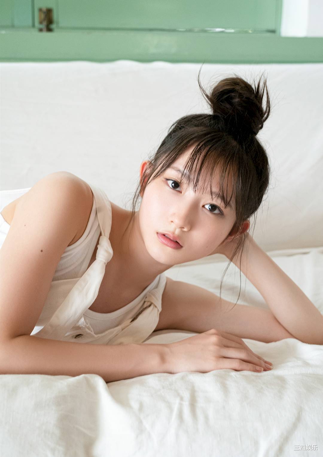 青山渚写真集《え、こんなにキレイだったの？》高清全本