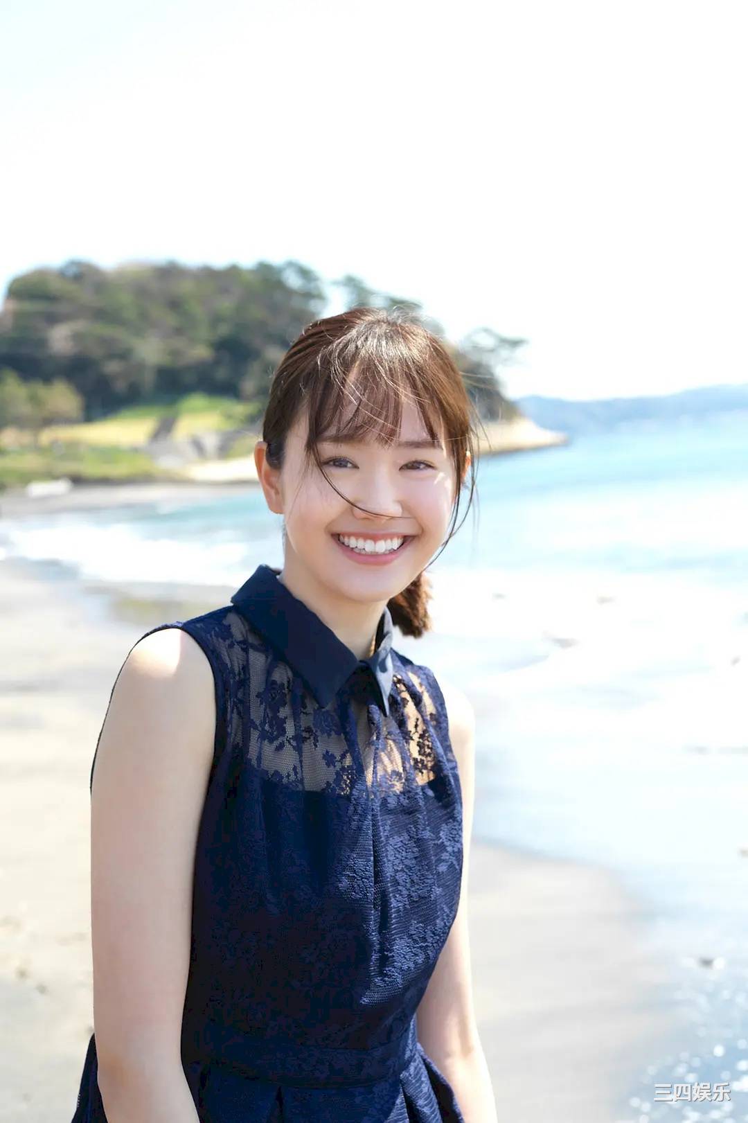 尾碕真花写真集《海辺のイチカ》高清全本