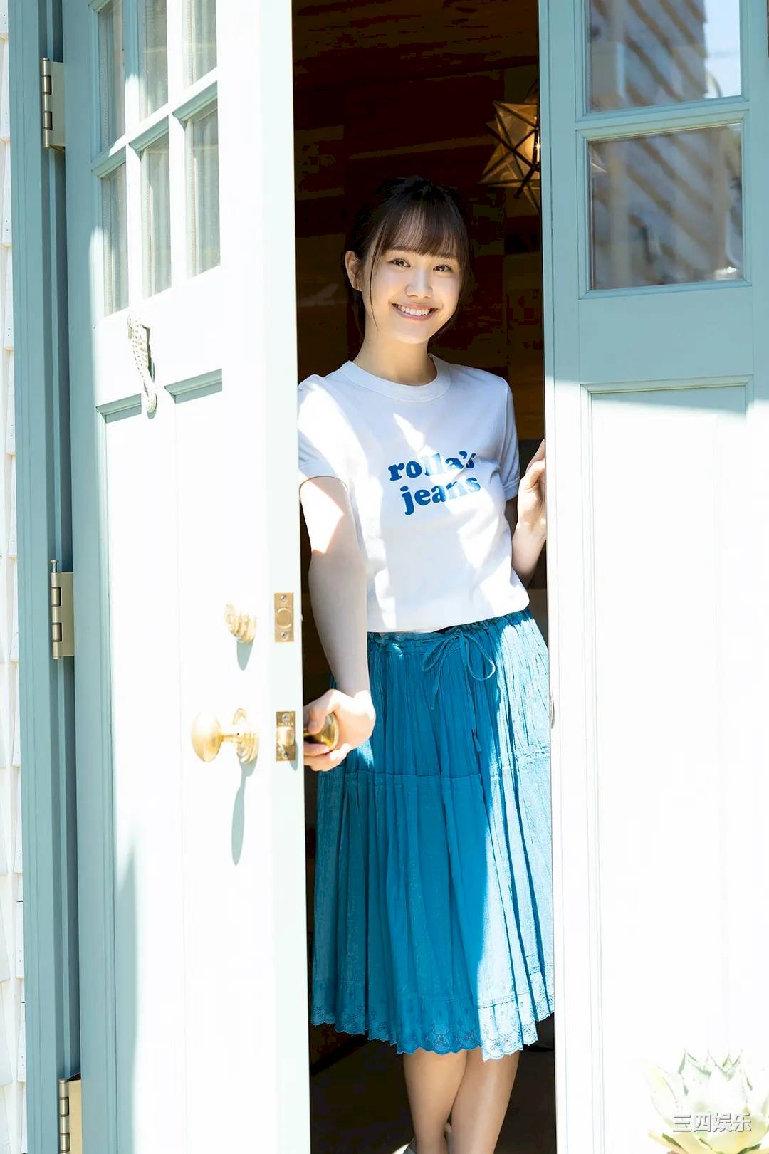 尾碕真花写真集《海辺のイチカ》高清全本