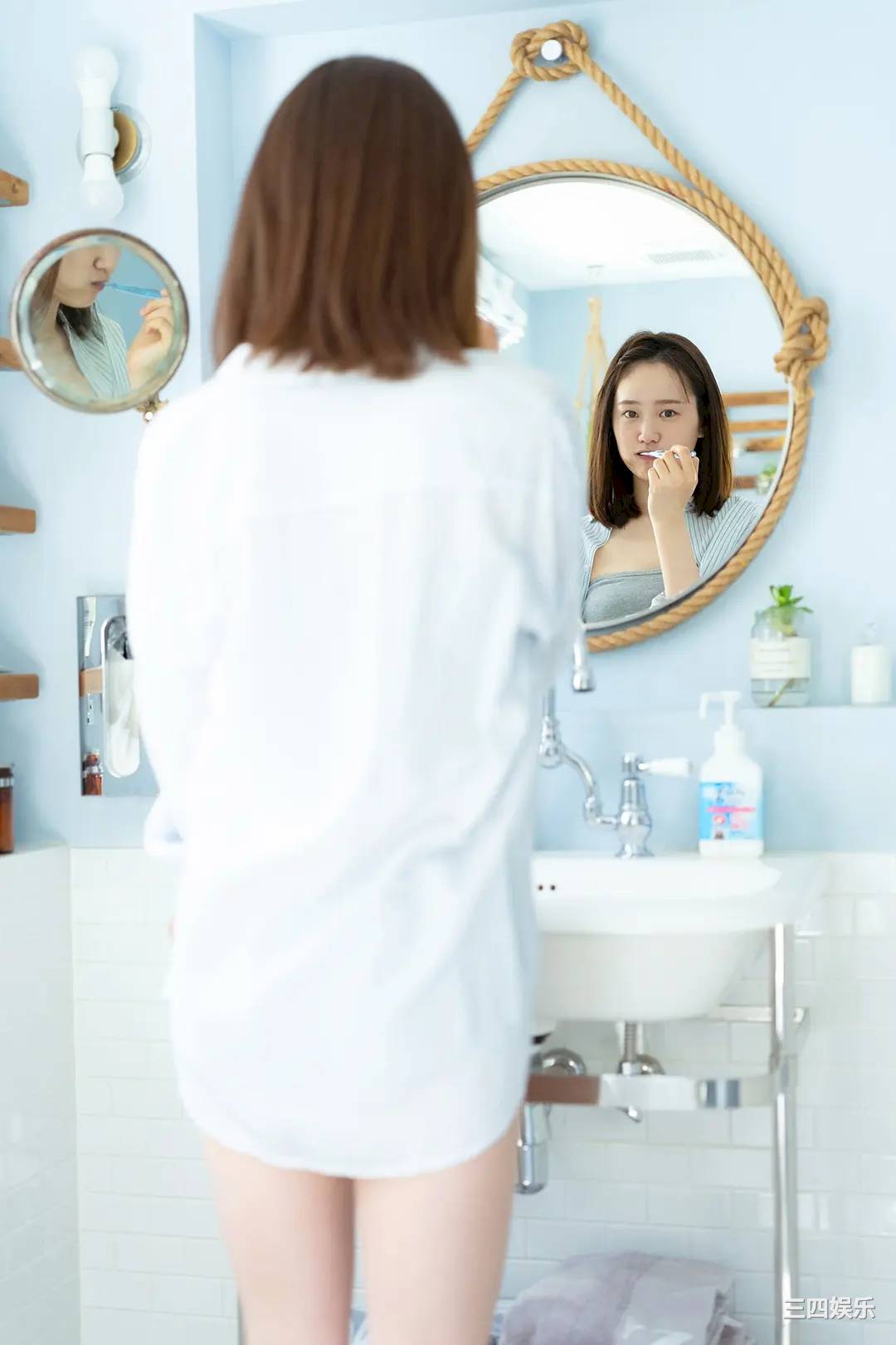 尾碕真花写真集《海辺のイチカ》高清全本