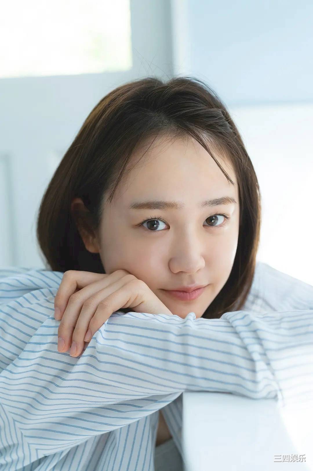 尾碕真花写真集《海辺のイチカ》高清全本