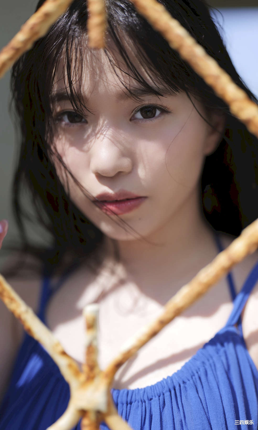 亚咲花写真集《太陽が教えてくれた》高清全本