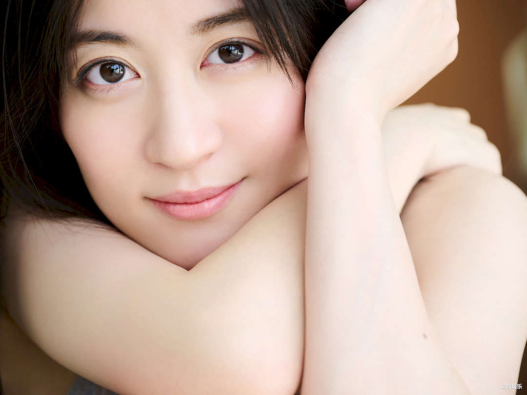 上西惠写真集《太陽はキミのもの　ｖｏｌ．１ – ｖｏｌ．3》高清全本