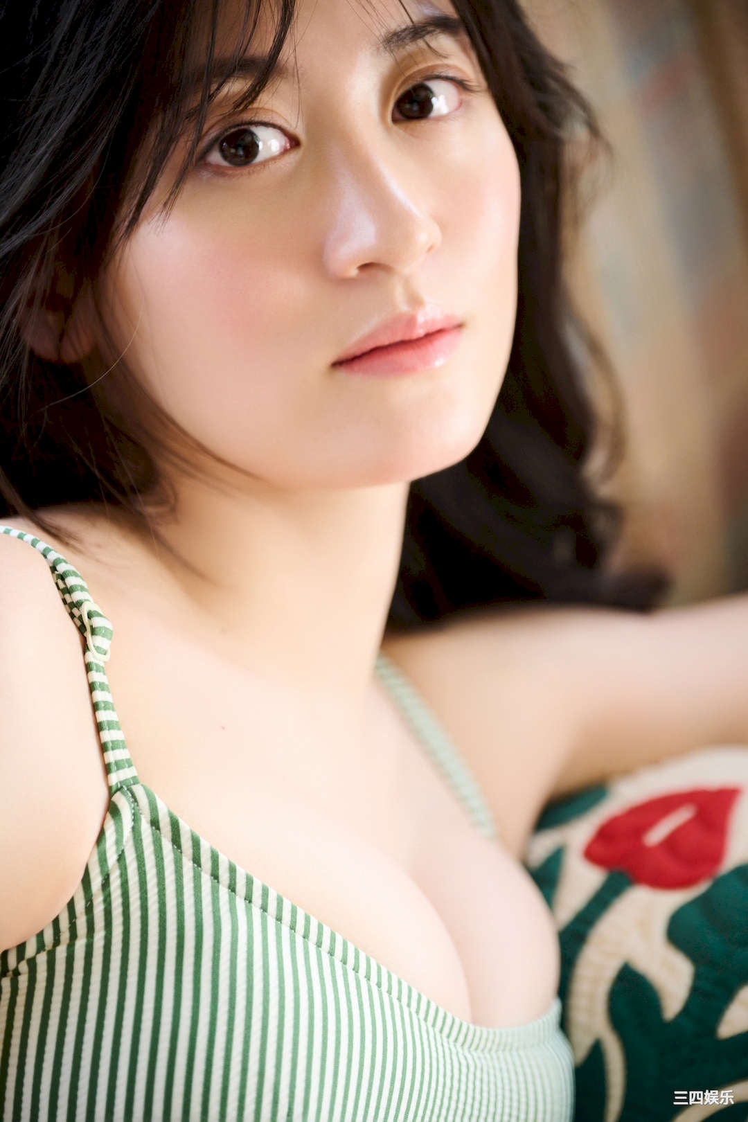 上西惠写真集《太陽はキミのもの　ｖｏｌ．１ – ｖｏｌ．3》高清全本