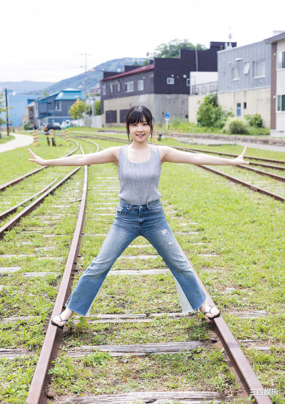 岬なこ1ST写真集《なこのとなり》高清全本