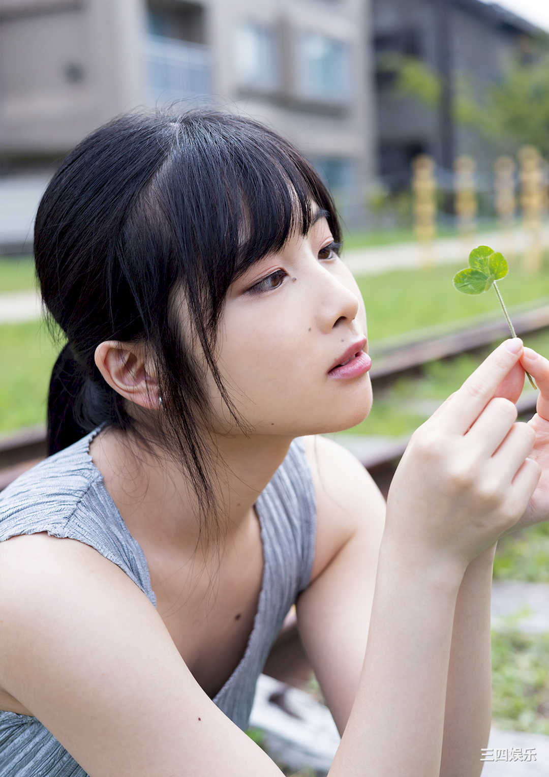 岬なこ1ST写真集《なこのとなり》高清全本