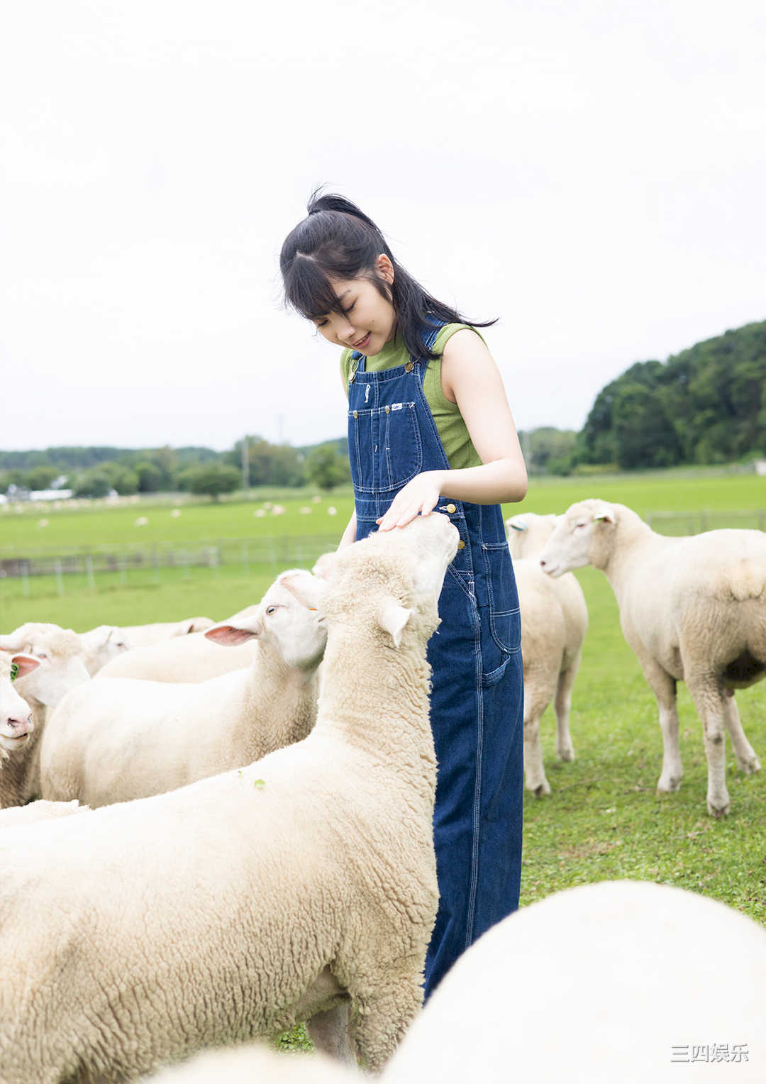 岬なこ1ST写真集《なこのとなり》高清全本