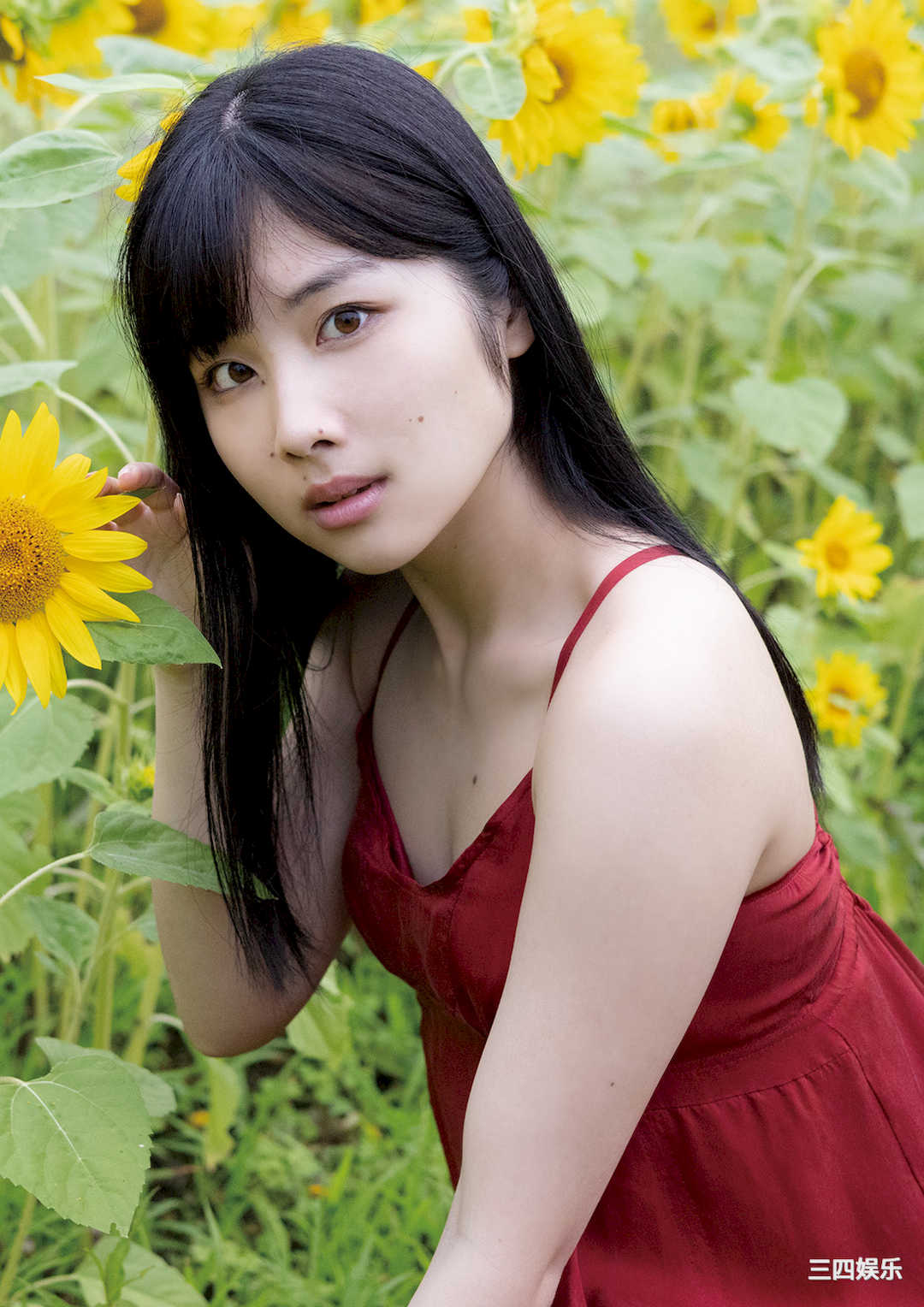 岬なこ1ST写真集《なこのとなり》高清全本