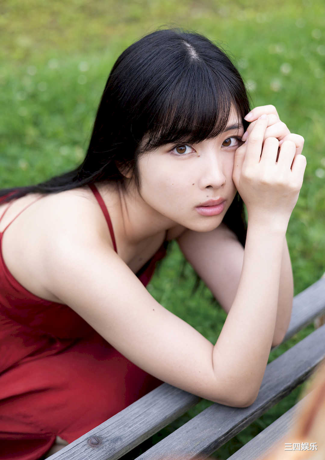 岬なこ1ST写真集《なこのとなり》高清全本