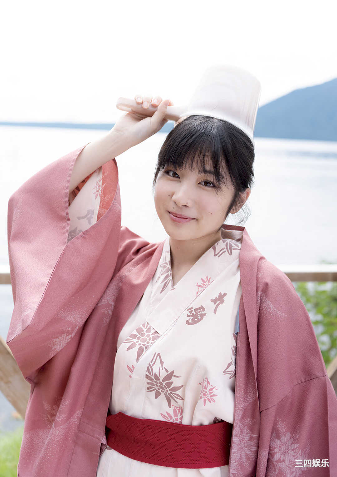 岬なこ1ST写真集《なこのとなり》高清全本