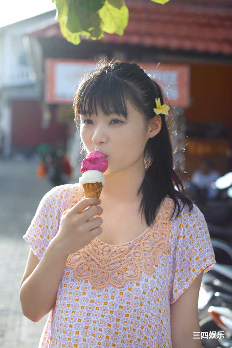 星名美津纪写真集《[Wanibooks] No.121 Mizuki Hosina 星名美津紀》高清全本