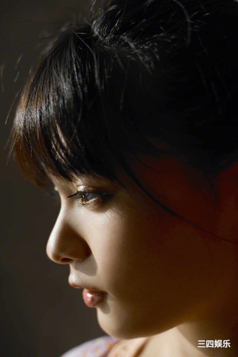 星名美津纪写真集《[Wanibooks] No.121 Mizuki Hosina 星名美津紀》高清全本