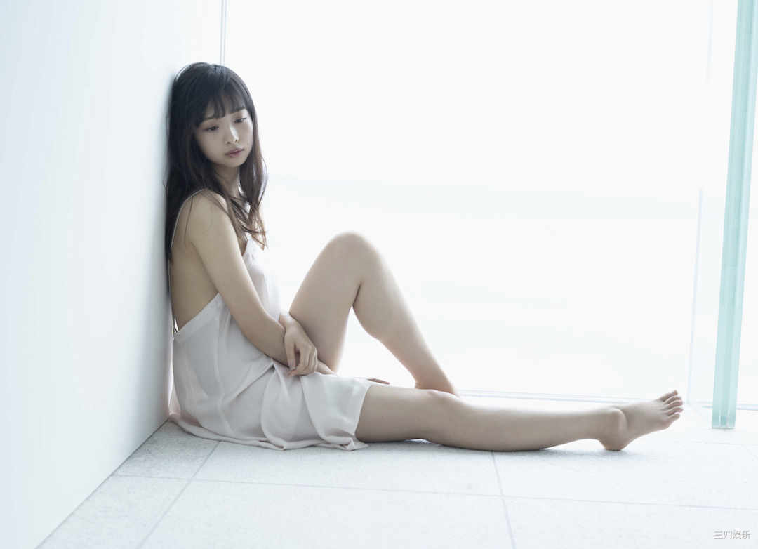 华村飞鸟写真集《ビキニでシャワー》高清全本