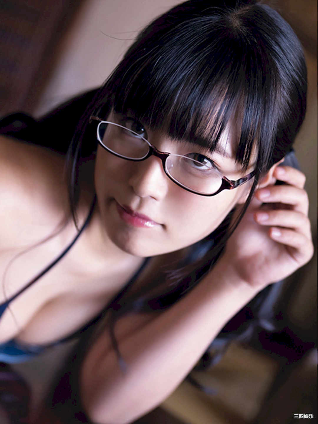 東雲うみ写真集《うみの瞳に恋してる》高清全本