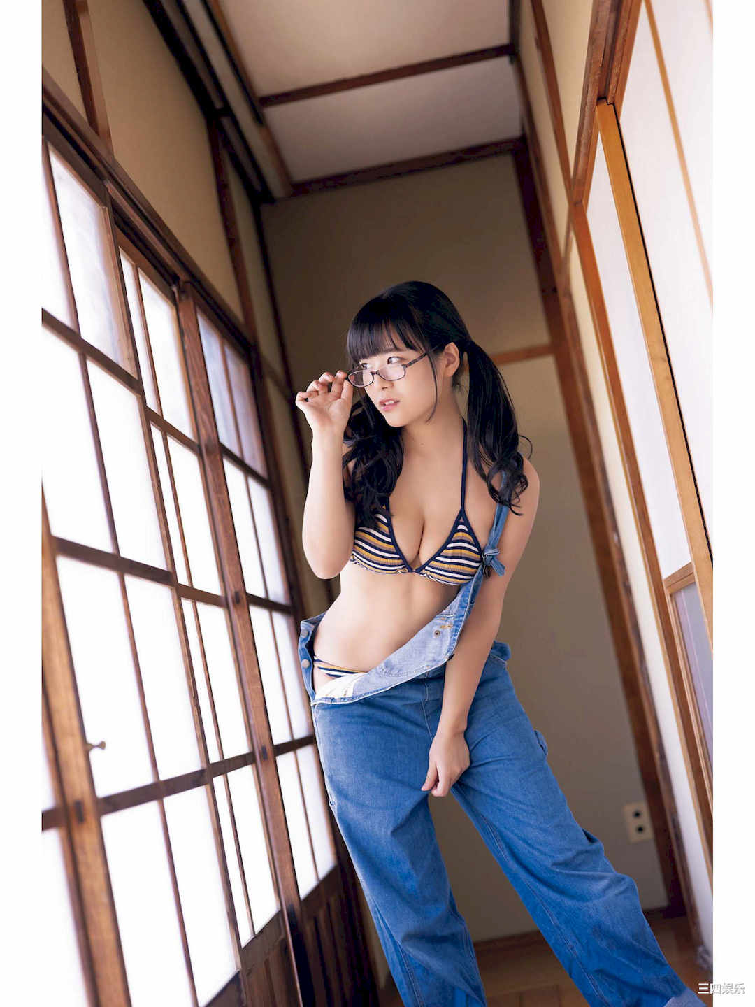 東雲うみ写真集《うみの瞳に恋してる》高清全本