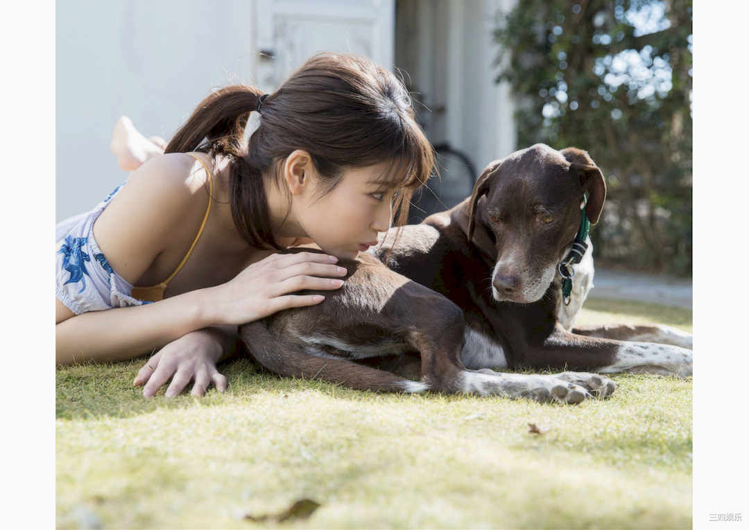 沢すみれ写真集《スマイルクイーン》高清全本