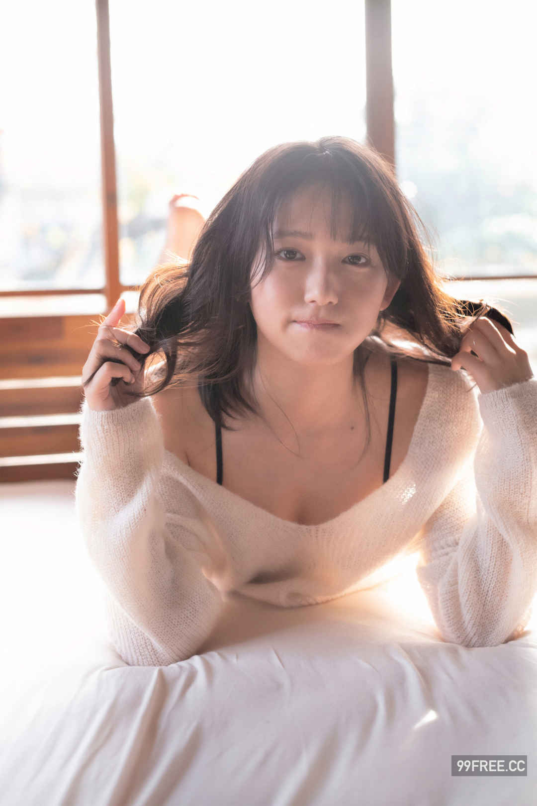 志田音音写真集《艶やかに咲く。》高清全本