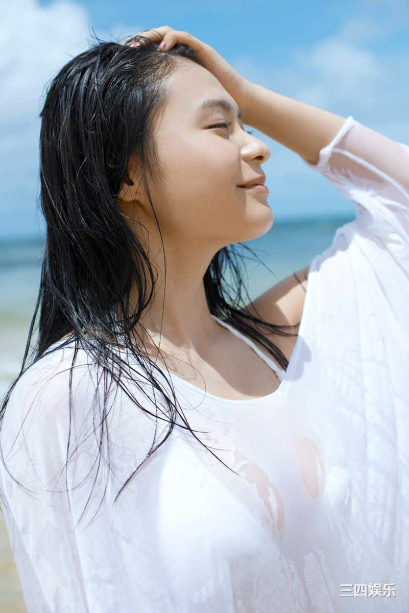 星名美津纪写真集《[Wanibooks] No.121 Mizuki Hosina 星名美津紀》高清全本