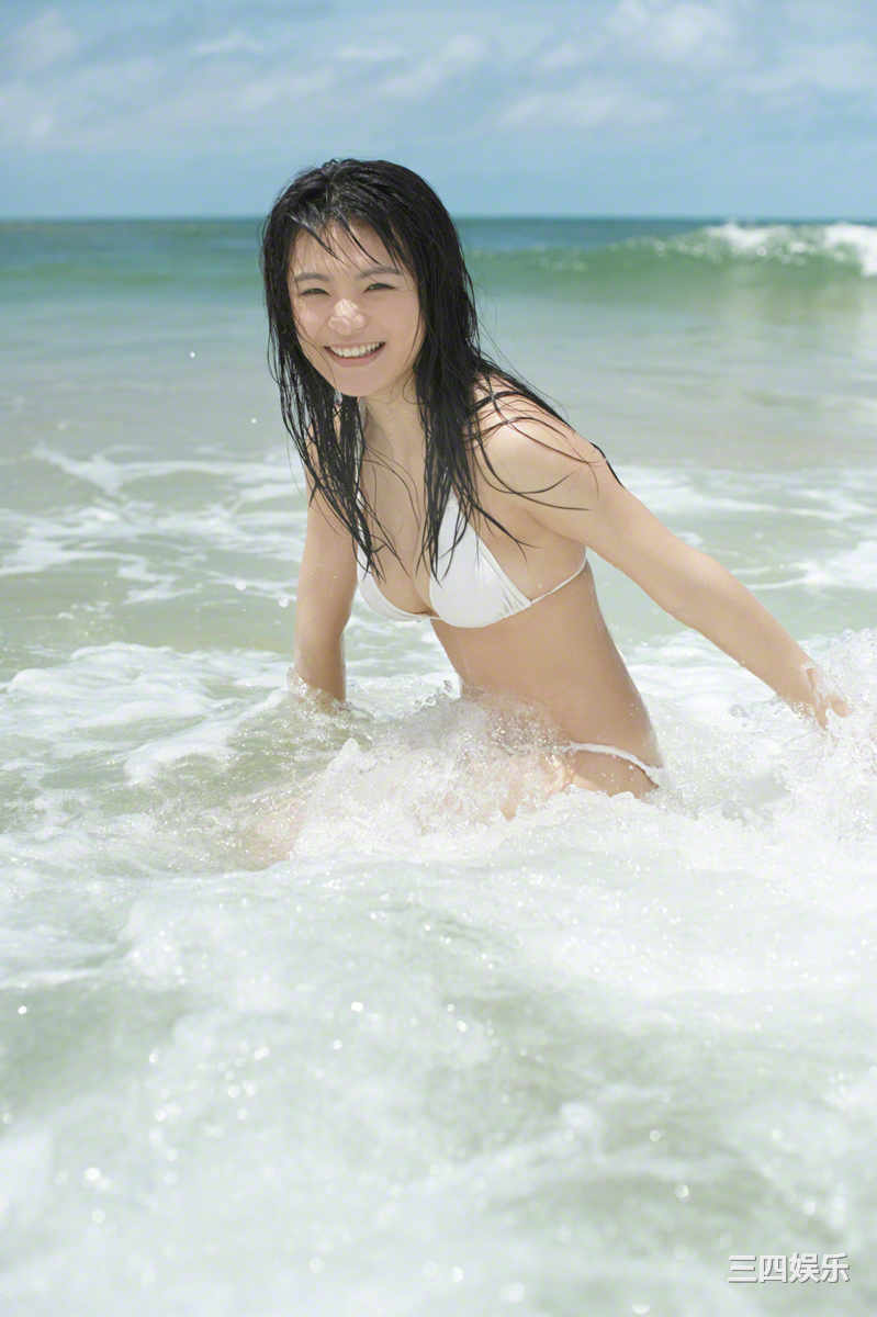 星名美津纪写真集《[Wanibooks] No.121 Mizuki Hosina 星名美津紀》高清全本