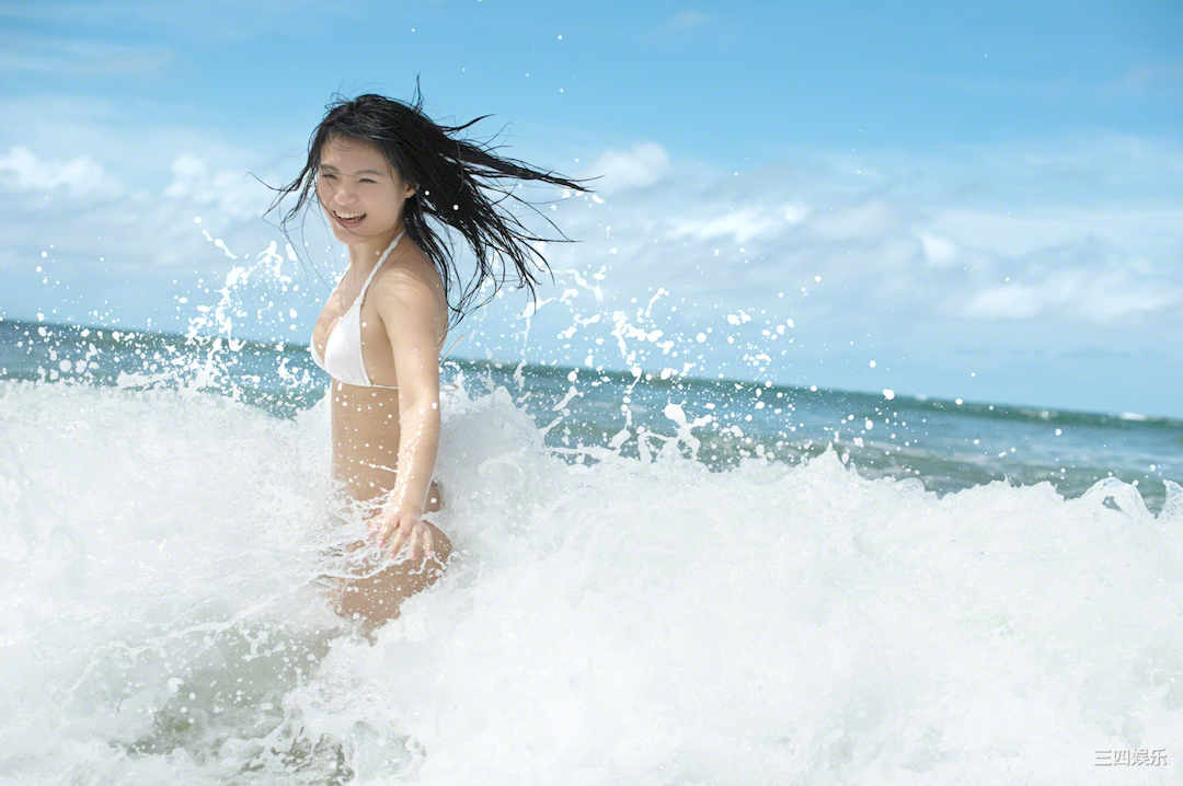 星名美津纪写真集《[Wanibooks] No.121 Mizuki Hosina 星名美津紀》高清全本