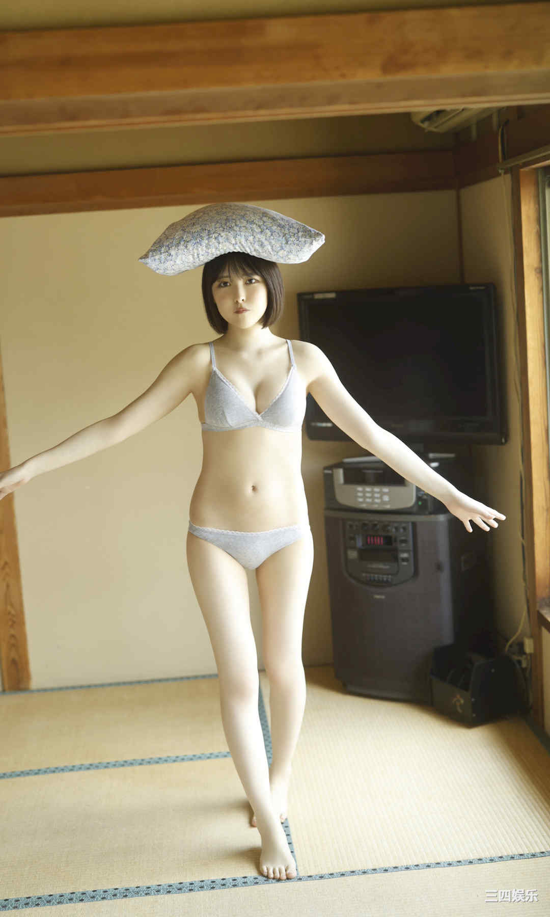 小此木流花写真集《るーるるの大冒険》高清全本