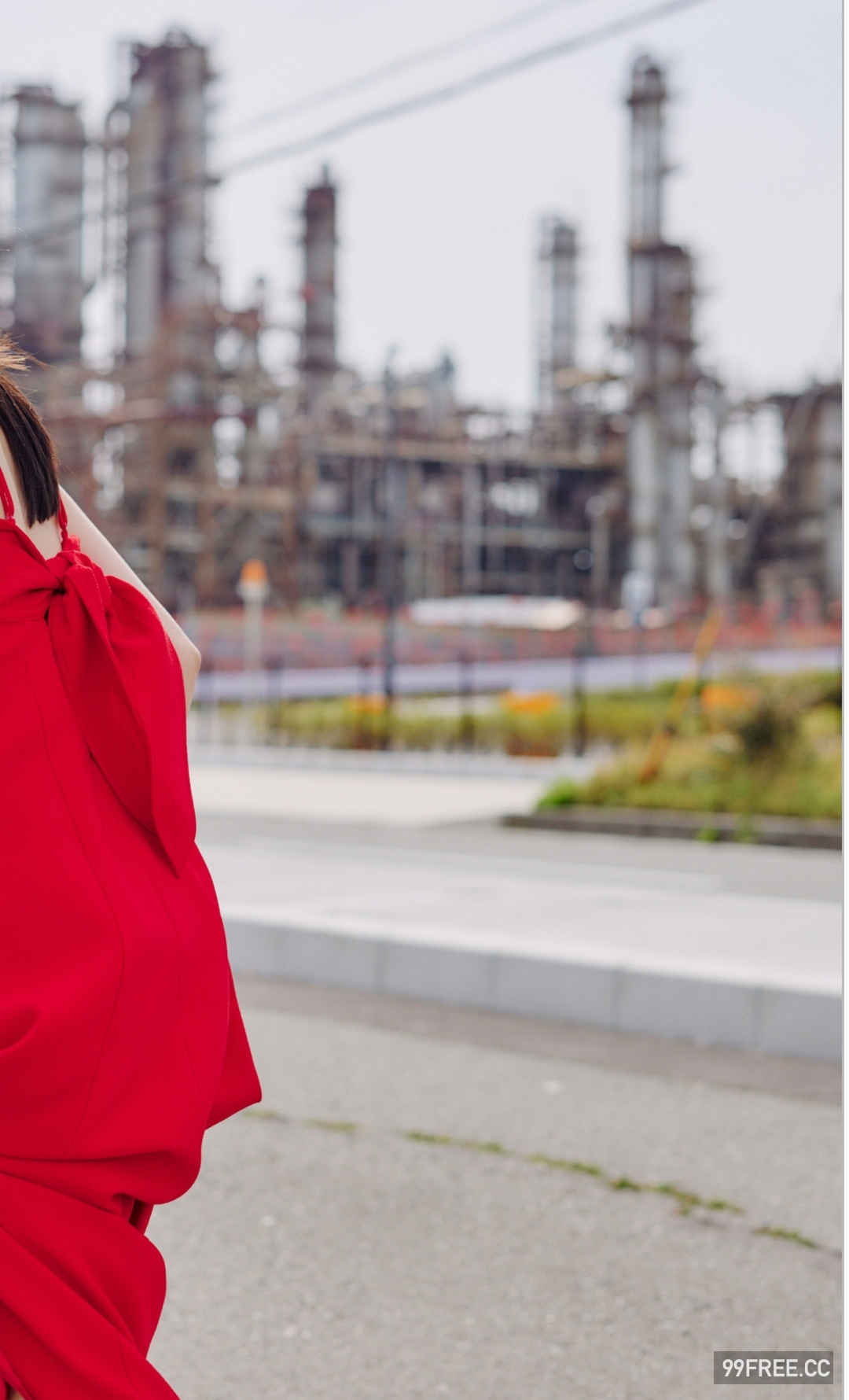 志田琥珀写真集《少女と大人の狭間で》高清全本