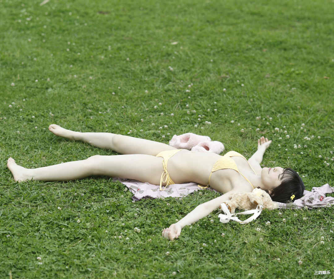 小此木流花写真集《るーるるの大冒険》高清全本