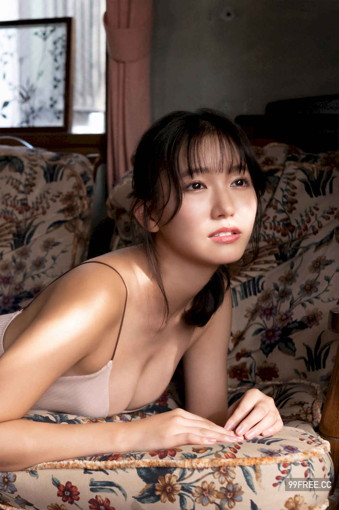 志田音音写真集《艶やかに咲く。》高清全本