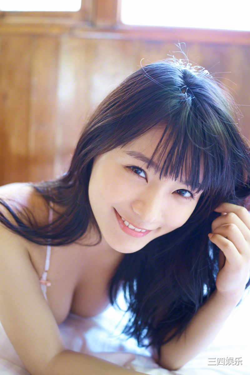 星名美津纪写真集《[Wanibooks] No.121 Mizuki Hosina 星名美津紀》高清全本