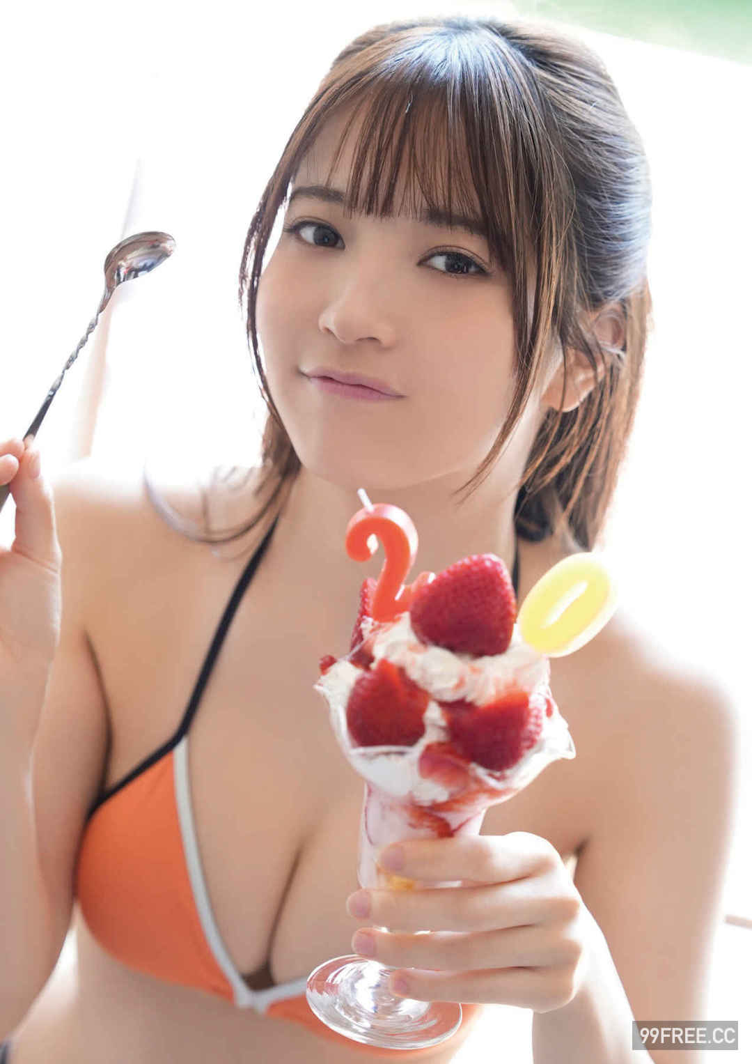 黑崎菜菜子写真集《きみの胸に花束を》高清全本