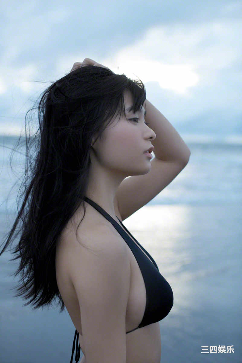 星名美津纪写真集《[Wanibooks] No.121 Mizuki Hosina 星名美津紀》高清全本