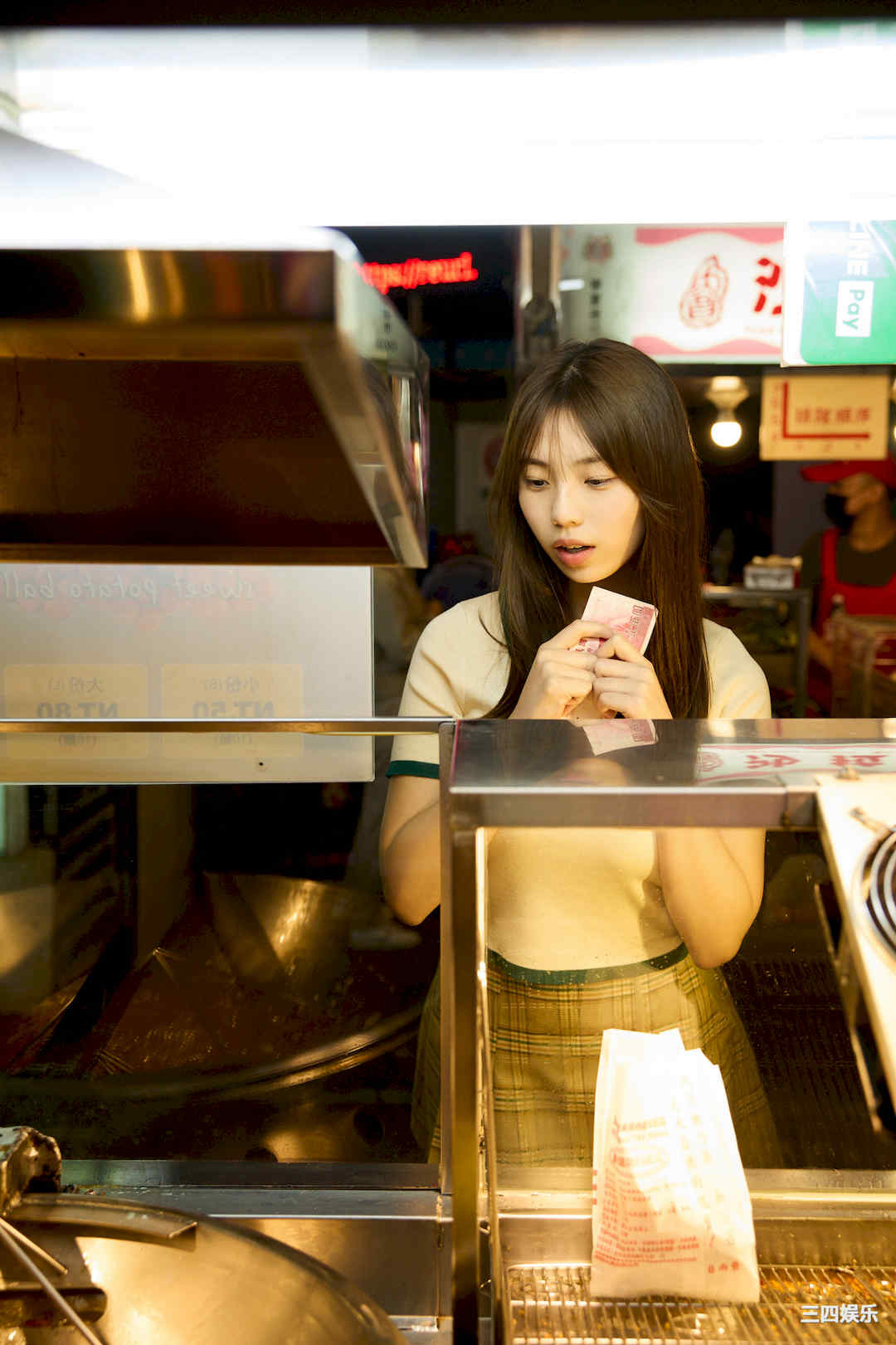 菊地姬奈写真集《「台湾紀行」～黒の愛～》高清全本