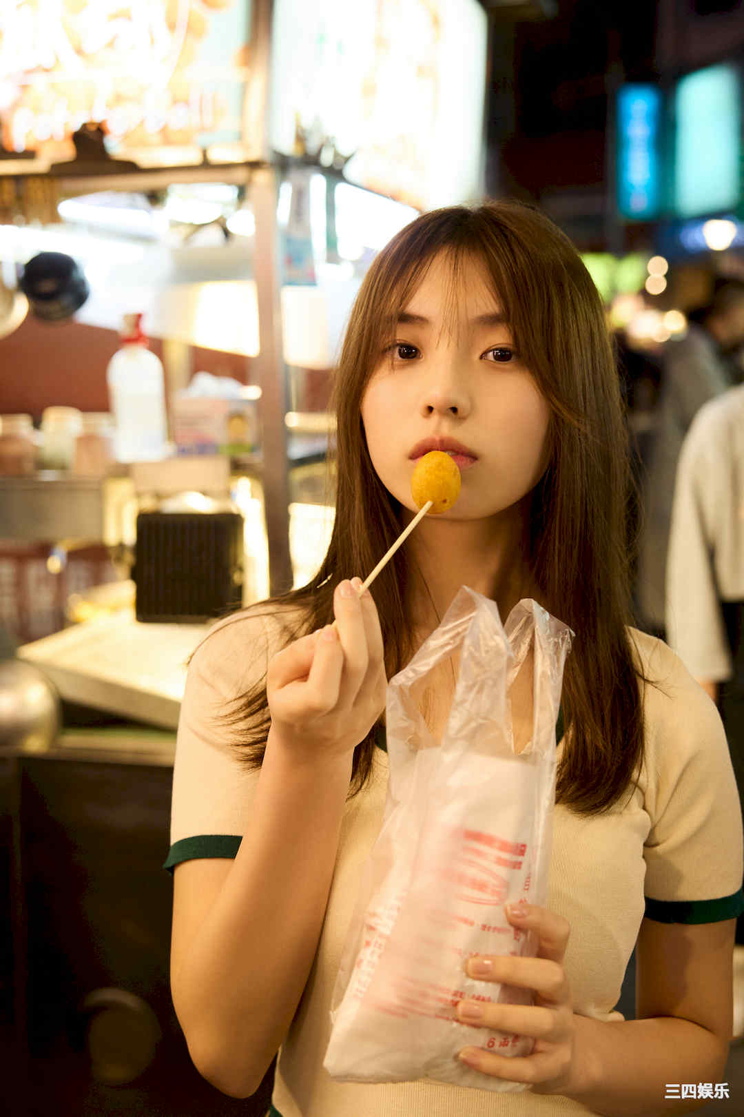 菊地姬奈写真集《「台湾紀行」～黒の愛～》高清全本