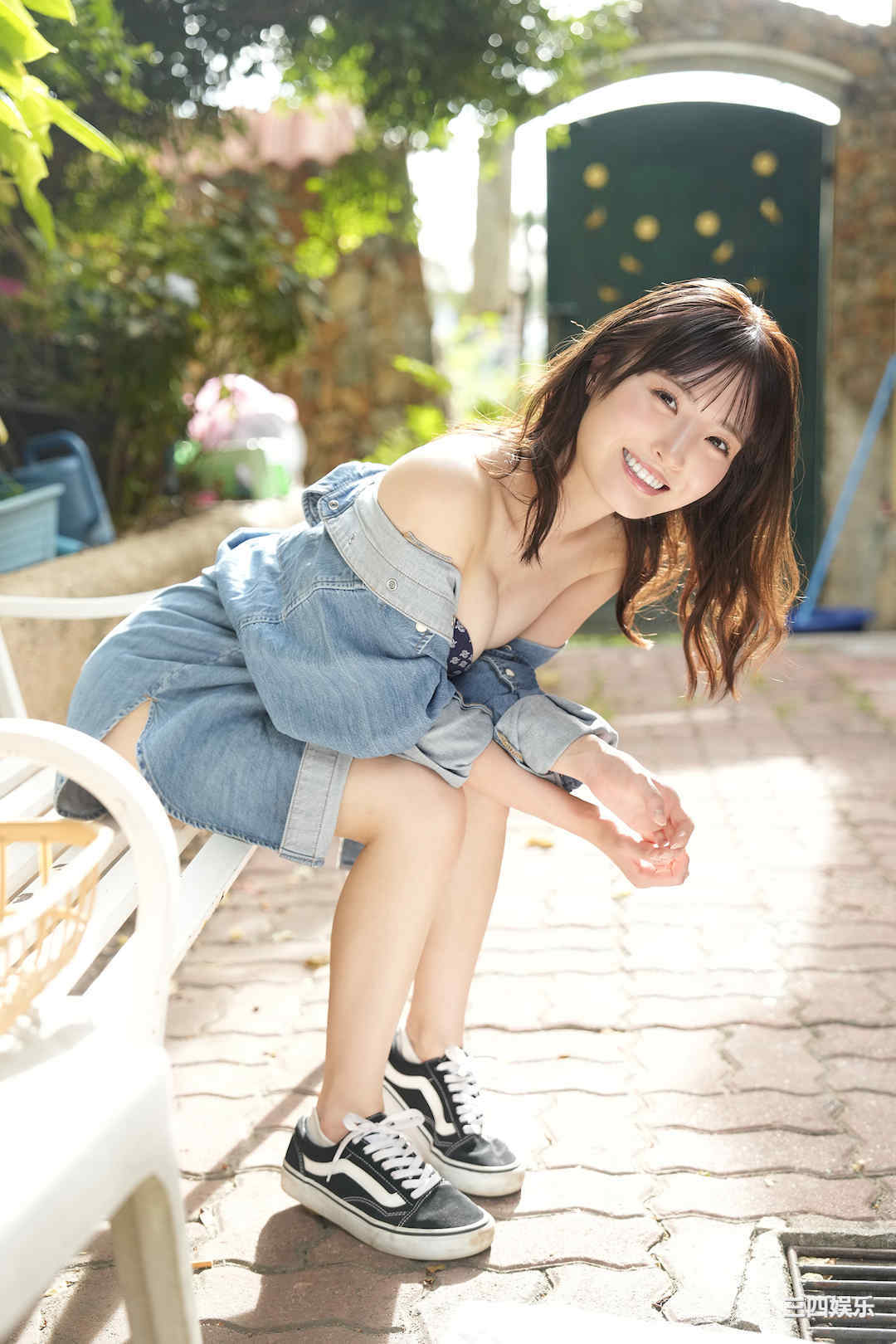 由良ゆら写真集《WAVY》高清全本