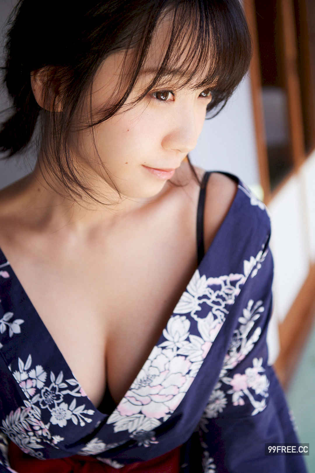 伊织萌写真集《もえと湯煙》高清全本