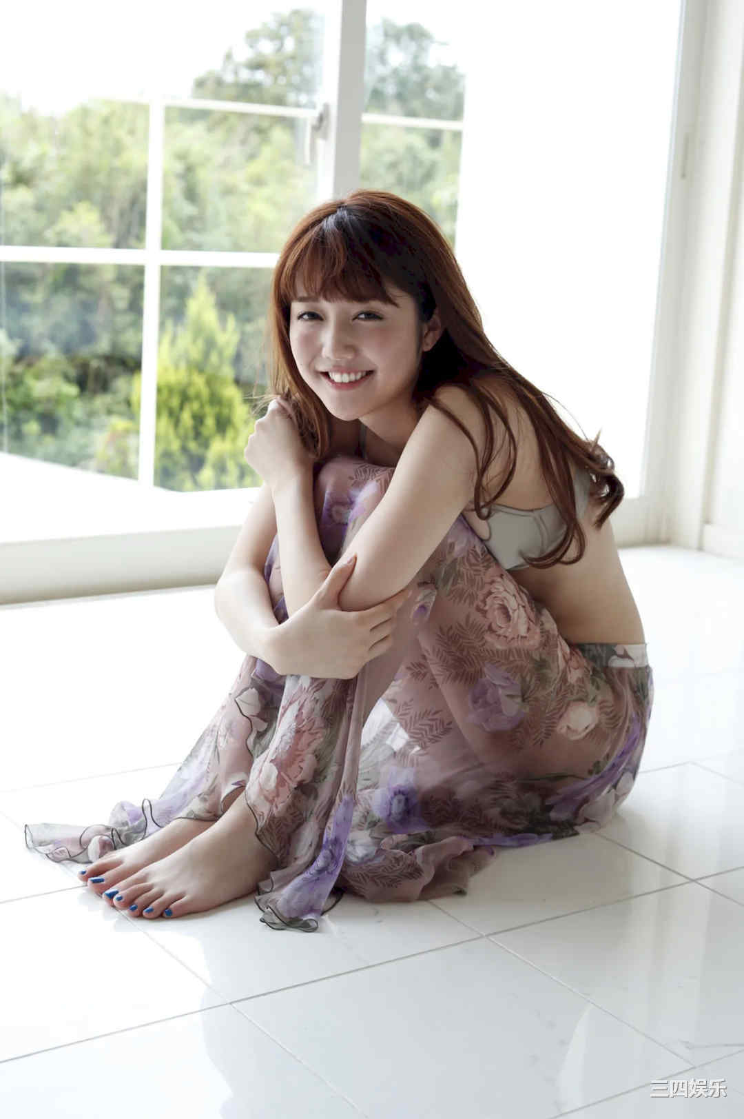 松川菜菜花写真集《胸キュン水着でデート》高清全本