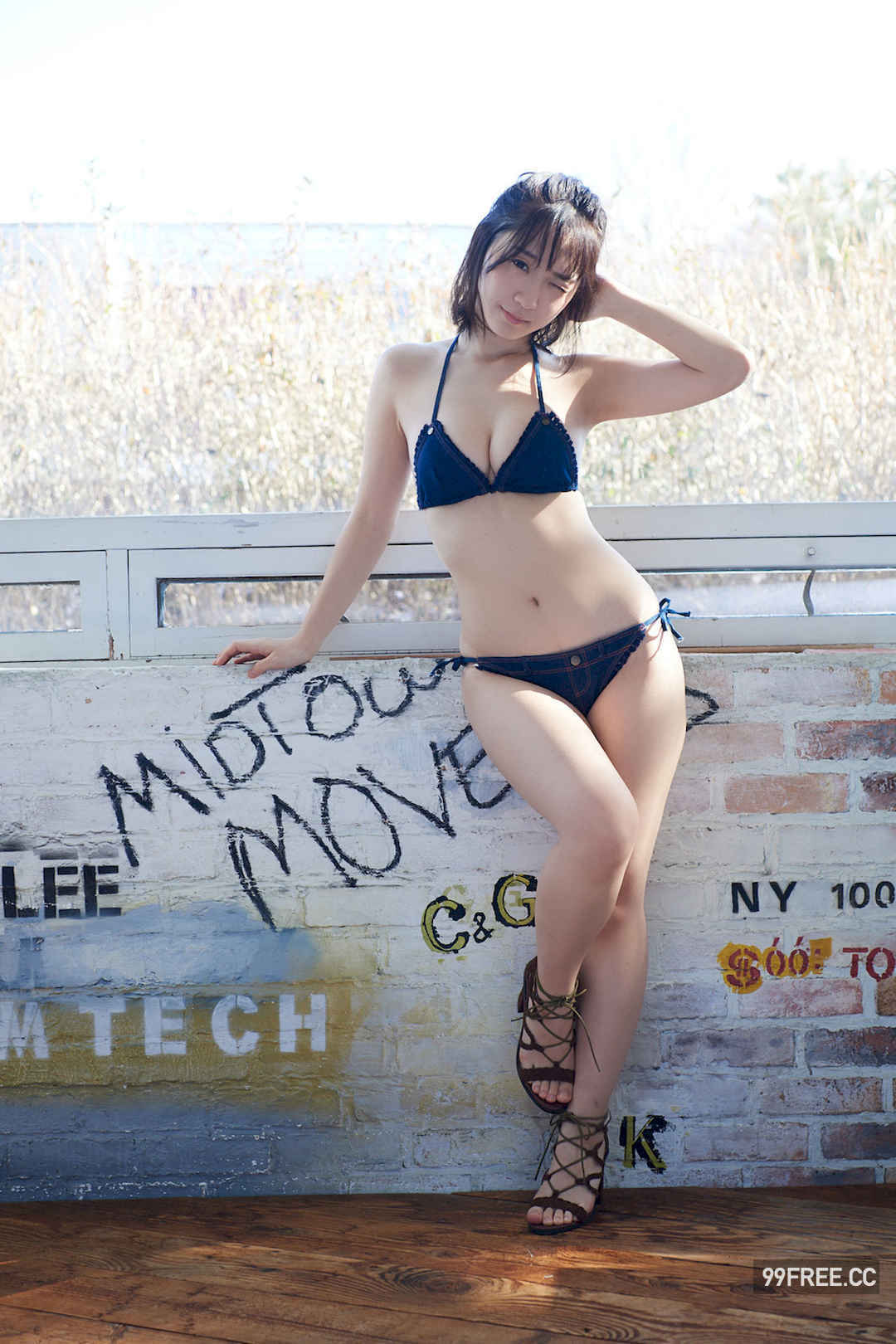 伊织萌写真集《もえと湯煙》高清全本