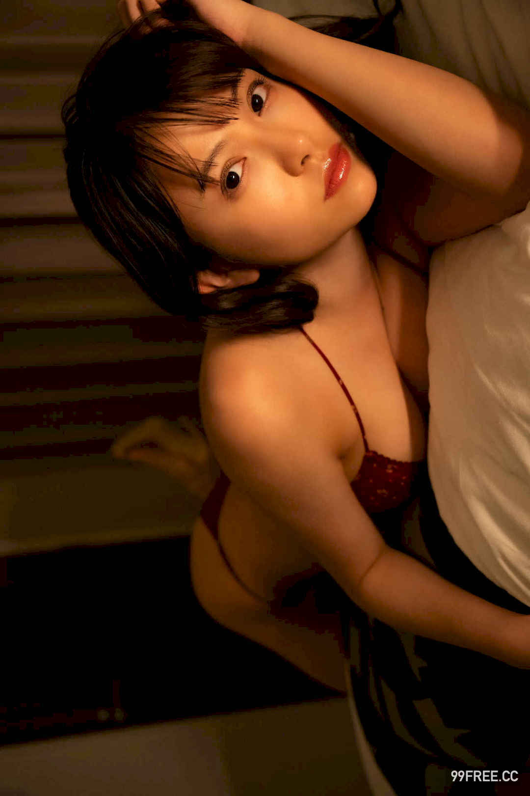 铃木圣写真集《idolpost sparkle 278Photos (ELD)》高清全本