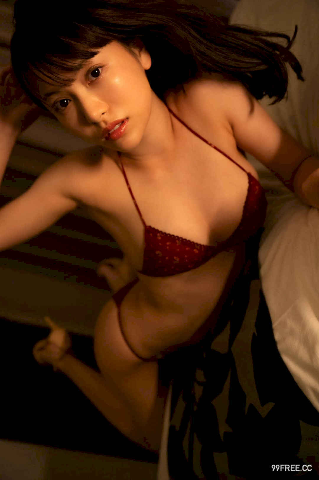 铃木圣写真集《idolpost sparkle 278Photos (ELD)》高清全本