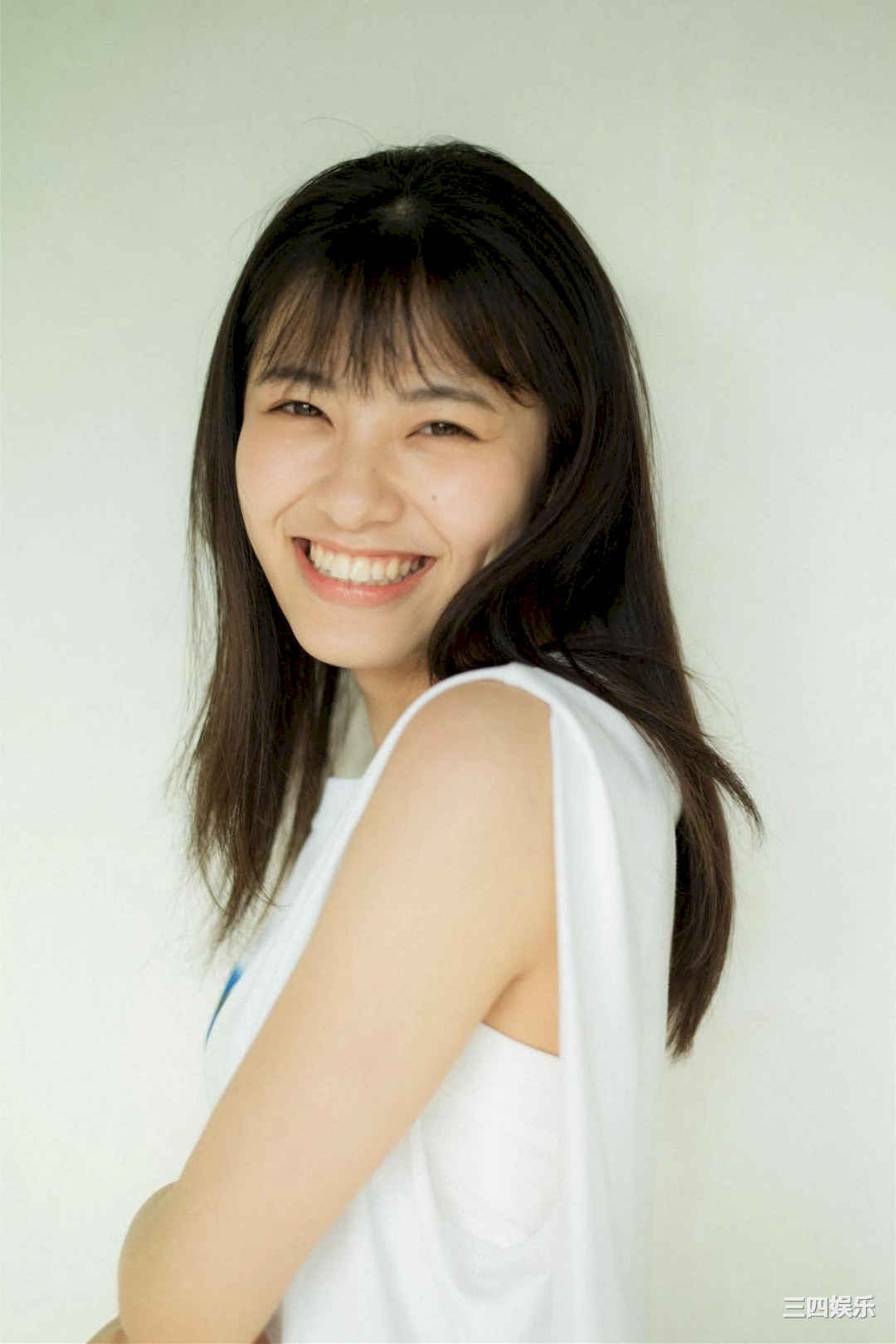 池田朱那写真集《resonance》高清全本