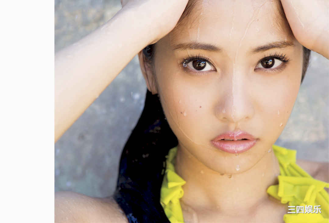 佐野雏子写真集《ひなこ、水着、３ねんぶん》高清全本