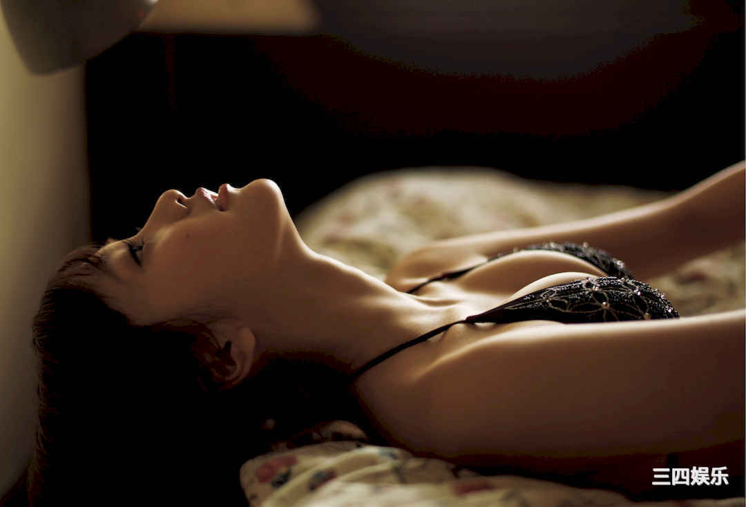 佐野雏子写真集《ひなこ、水着、３ねんぶん》高清全本