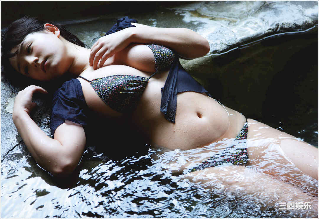 筱崎爱写真集《桜サクトキ》高清全本