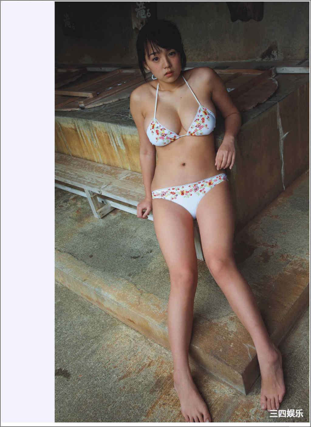 筱崎爱写真集《桜サクトキ》高清全本