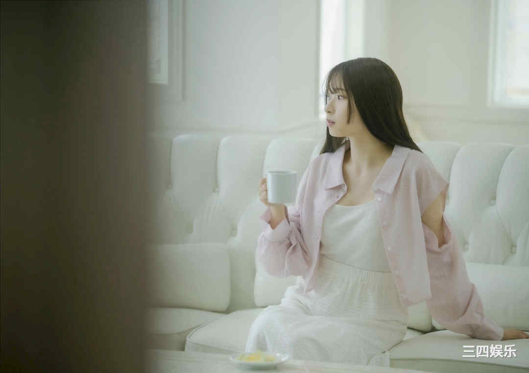 红羽りお写真集《ふれたくなる？》高清全本