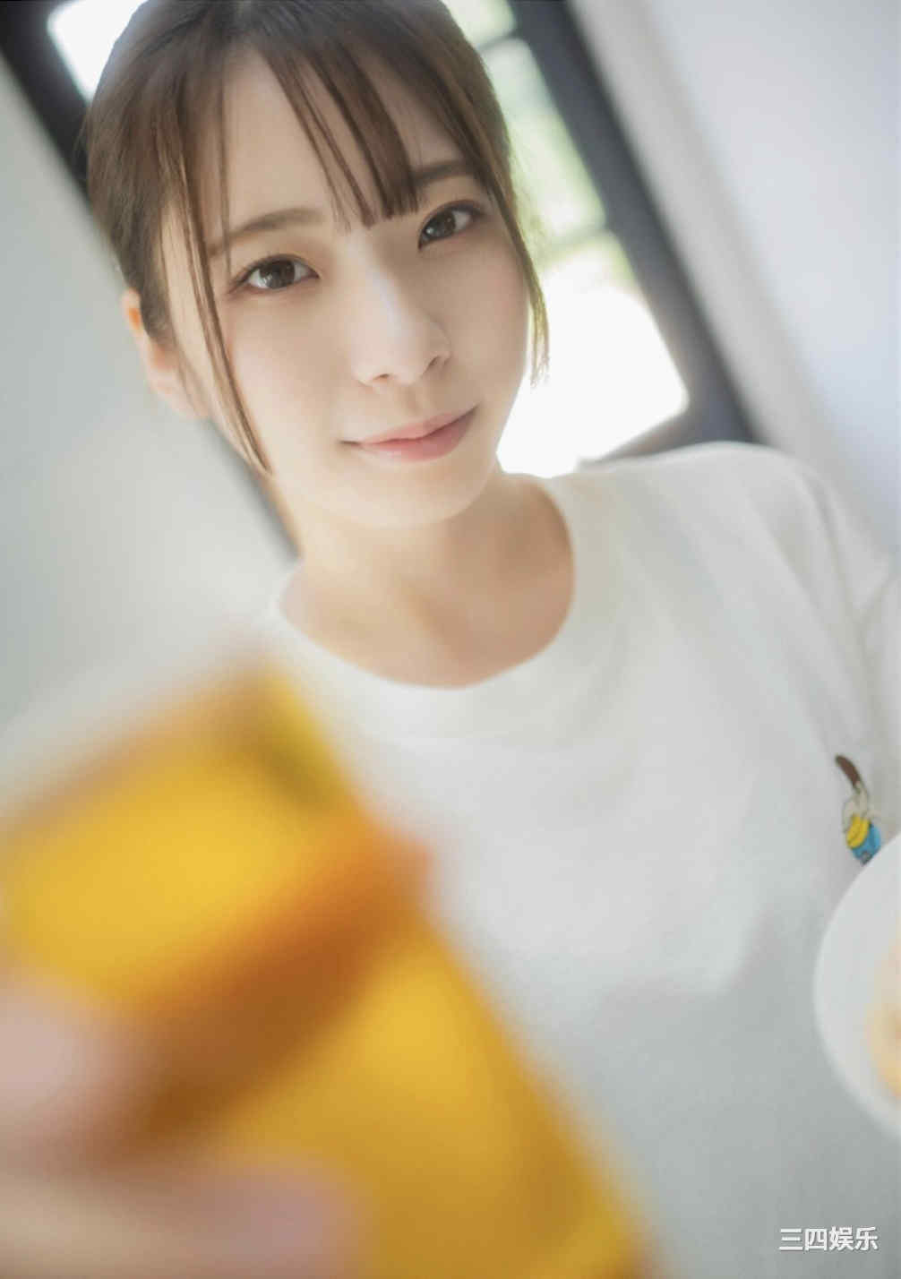 红羽りお写真集《ふれたくなる？》高清全本