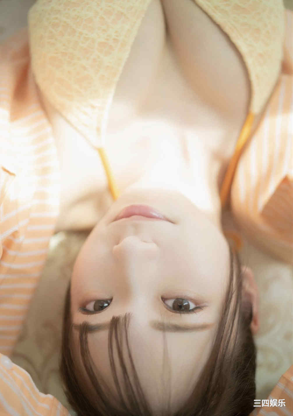 红羽りお写真集《ふれたくなる？》高清全本