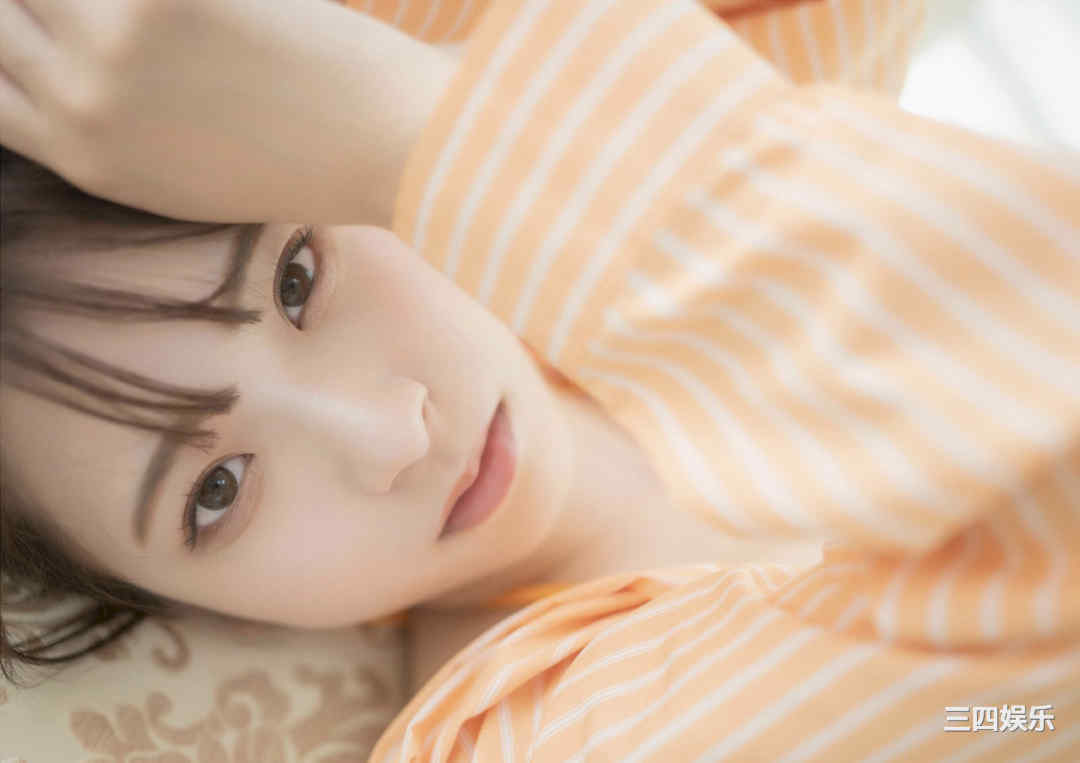 红羽りお写真集《ふれたくなる？》高清全本