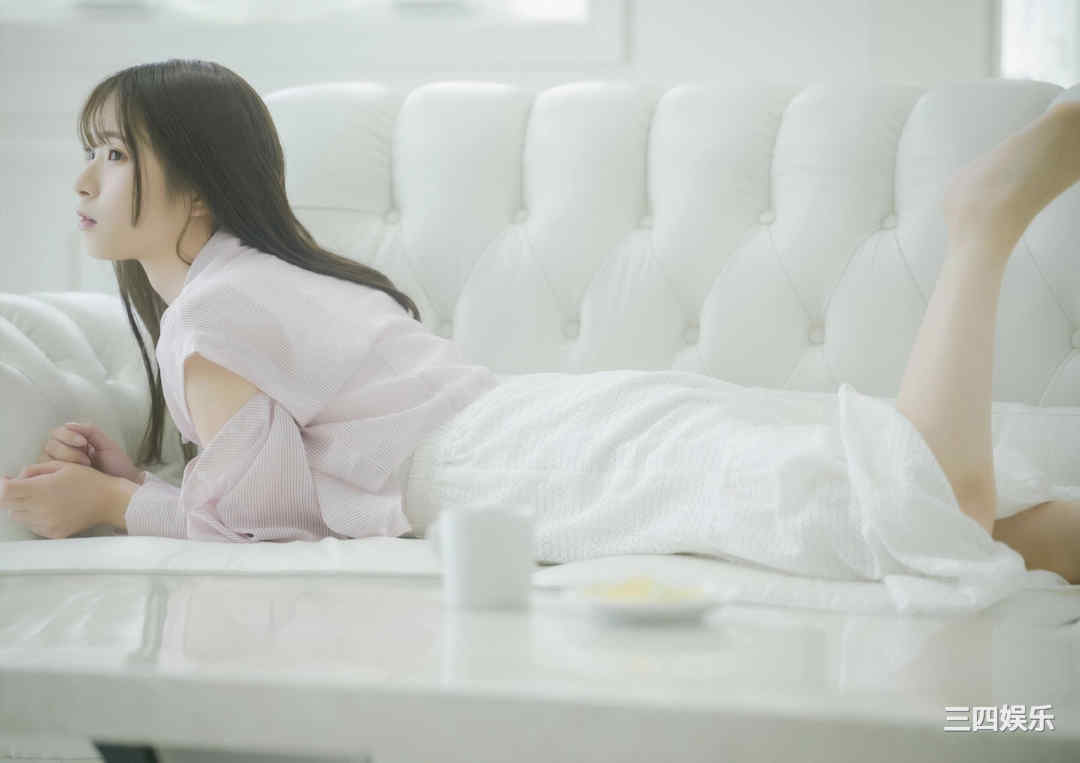 红羽りお写真集《ふれたくなる？》高清全本